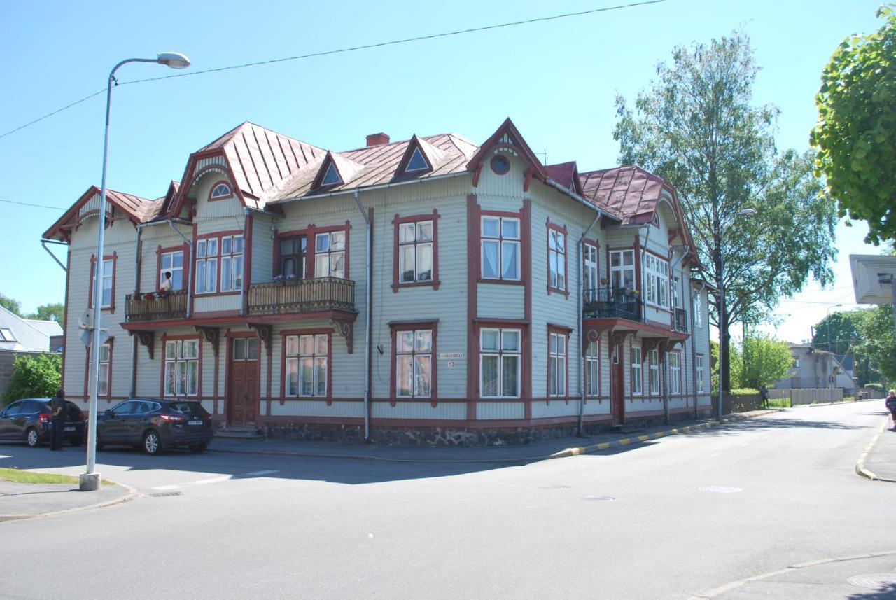 Karusselli Beach Apartment Pärnu Esterno foto