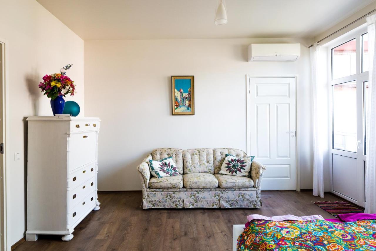 Karusselli Beach Apartment Pärnu Esterno foto