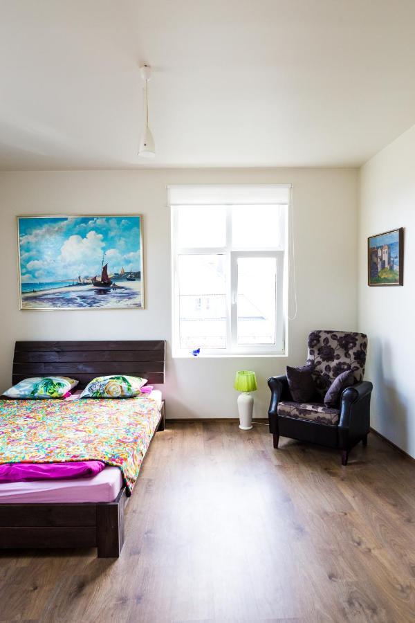 Karusselli Beach Apartment Pärnu Esterno foto
